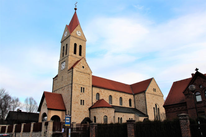 W średniowieczu było wsią rycerską. To jedno z najpiękniejszych miast na Śląsku