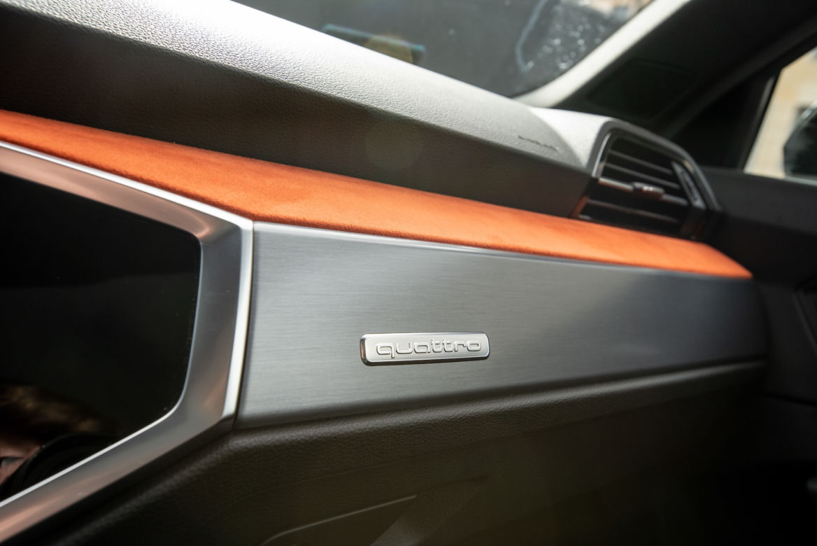 Audi Q3 S line 45 TFSI quattro S tronic 