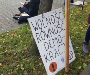 Bydgoszczy ruszyli na manifestację do Warszawy 
