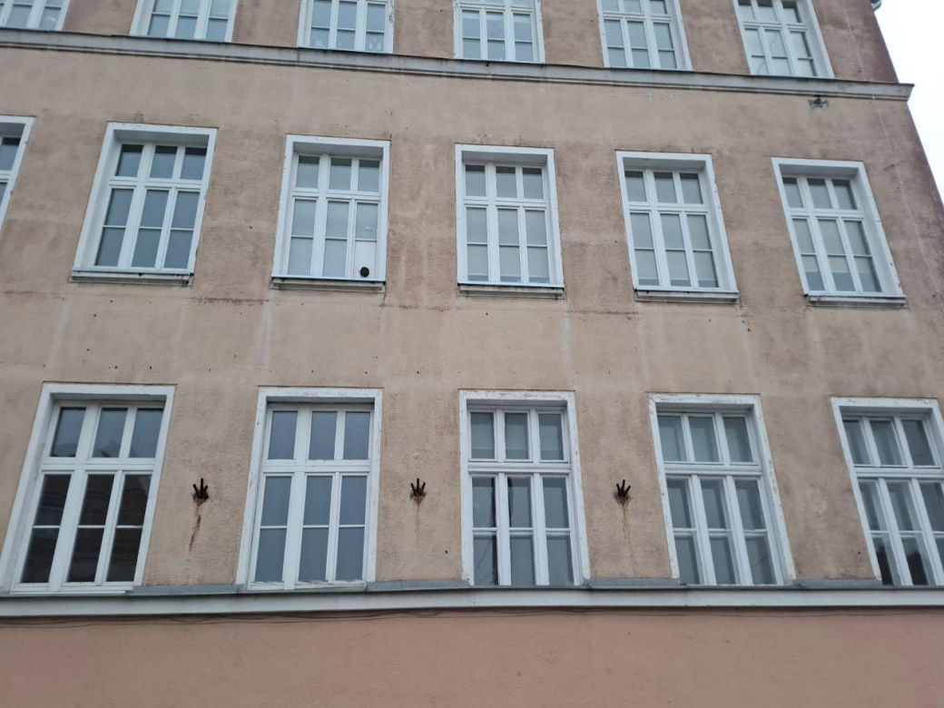 Skandal w szkole podstawowej. Uczeń dusił nauczycielkę. Szokujące kulisy zdarzenia!