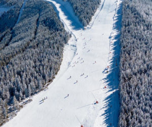 Sezon narciarski w Beskidach. Stoki są naśnieżane