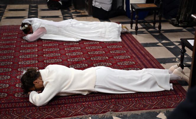 Dziewice konsekrowane