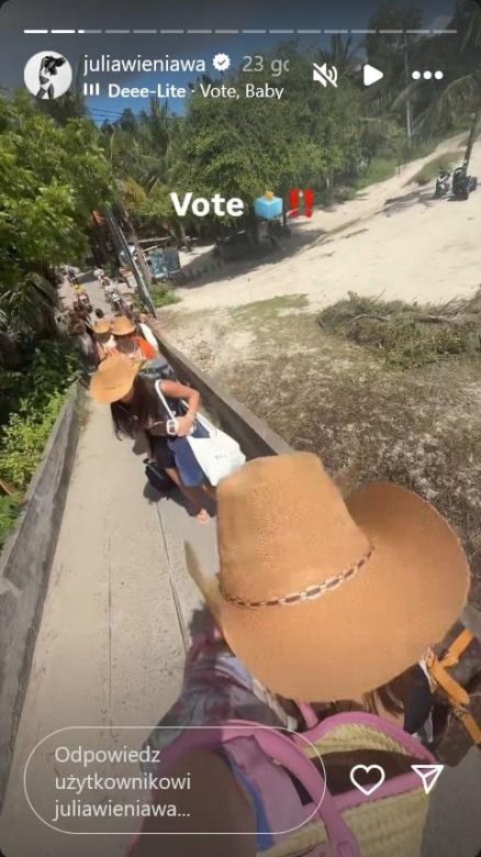Julia Wieniawa i żona Marcina Prokopa szaleją na Bali. Spodziewaliście się takiej przyjaźni?