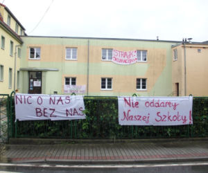 Strajk okupacyjny w szkole podstawowej w Sosnówce