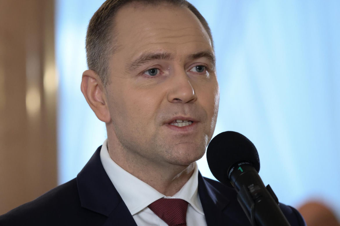 Demontaż okrągłego stołu w Pałacu Prezydenckim