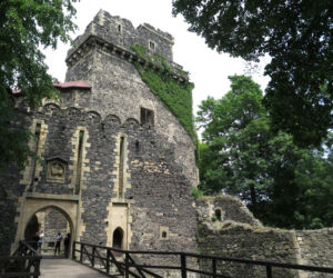 To jeden z najpiękniejszych zamków w Polsce. Mało kto wie, że zbudowano go na…wygasłym wulkanie