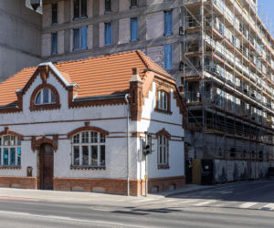 Blok z dziurą na dom. Oto najbardziej kontrowersyjna budowa w Polsce? Kapitanat Garbary w Poznaniu