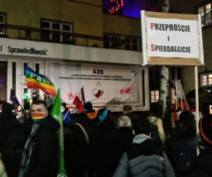 Strajk Kobiet w Szczecinie: Manifestacja pod siedzibą PiS - 27 stycznia 2021 r.