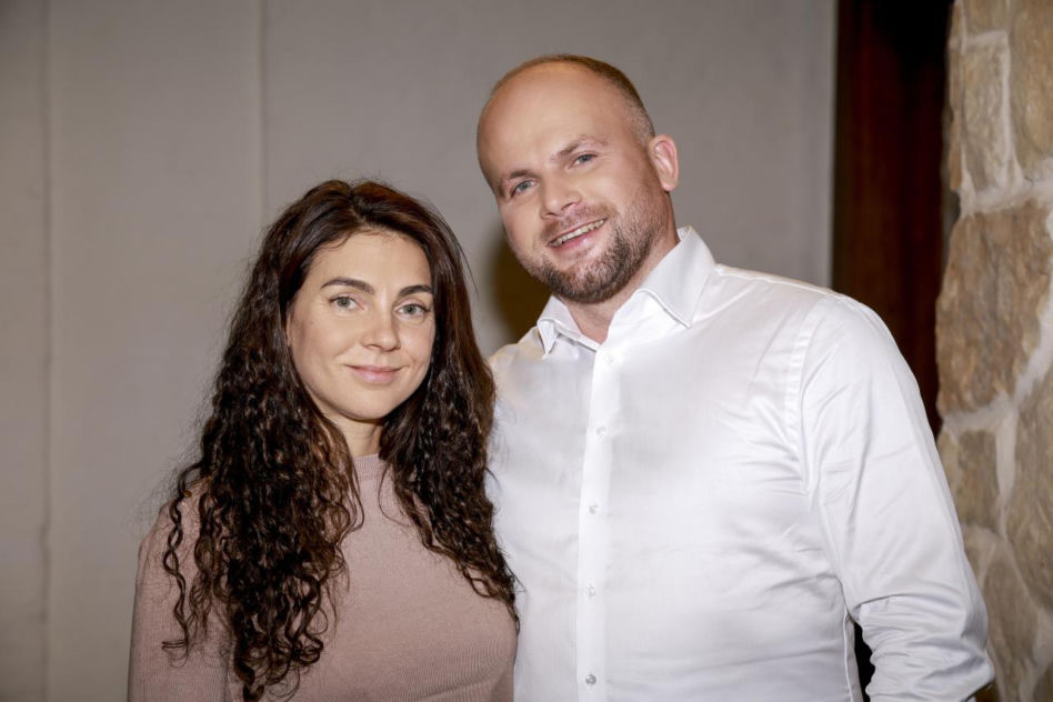 Marcin i Ania z "Rolnik szuka żony 11" zaręczyli się? Ten szczegół przykuł uwagę internautów. Sypią się gratulacje!