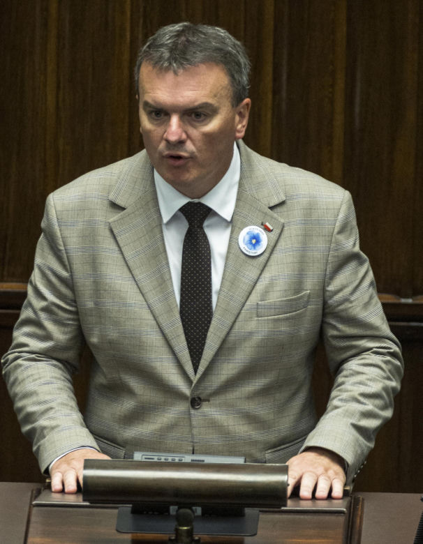 Letnie kreacje w Sejmie