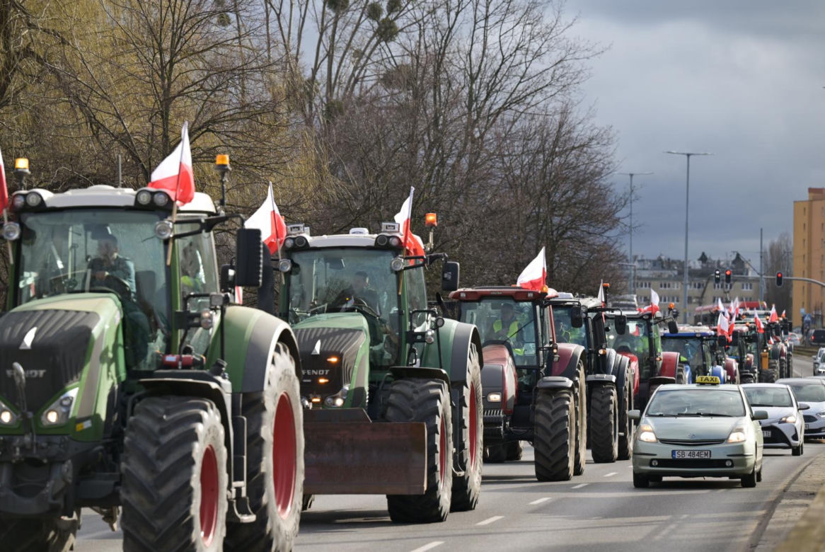 Trwa protest rolników. Drogi na Pomorzu są sparaliżowane. Gdzie trwają utrudnienia? 