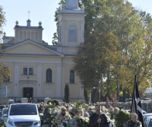 Ciała Magdy i Gabrysi złożone w grobie