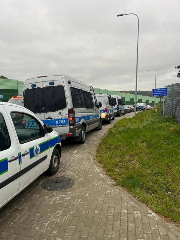Poszukiwania domniemanego zabójcy 6-latka z Gdyni. Policja przeczesuje tereny wokół Trójmiasta [ZDJĘCIA]