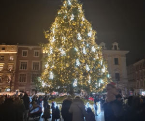 Dobrym pomysłem będzie świąteczny spacer po centrum i podziwianie iluminacji