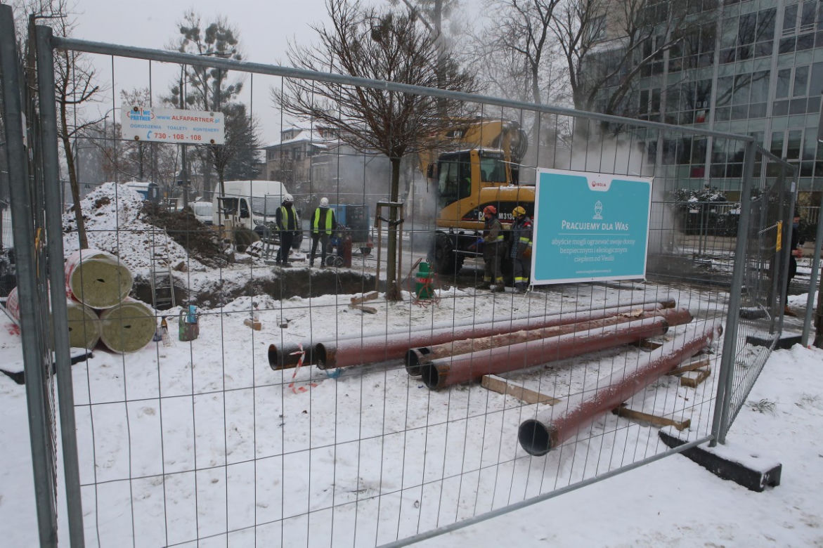 Aż 130 budynków bez ciepła na Pradze i 40 na Mokotowie