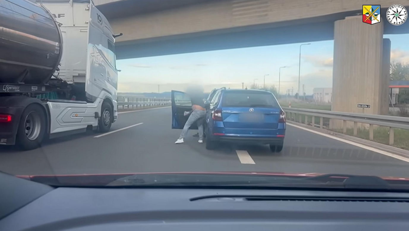 Bił kobietę na autostradzie, bo jechała zgodnie z przepisami! Wszystko nagrała jej 8-letnia córka