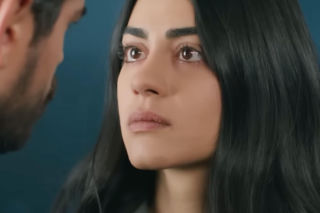 Panna młoda. Hancer buntuje się przeciwko Cihanowi po tym, jak poznaje jego przeszłość