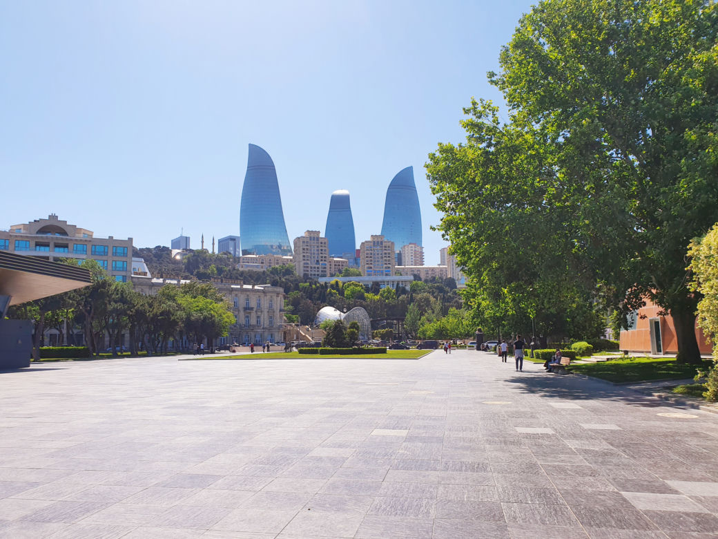 Baku - miasto ognia