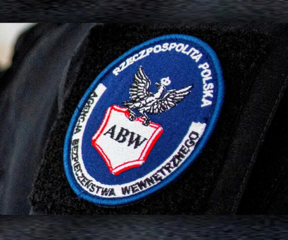  Brak fragmentu szyny kolejowej, służby postawione na nogi