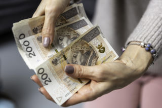 ZUS co miesiąc wysyła 6589 zł. Nie trzeba przepracować ani jednego dnia!