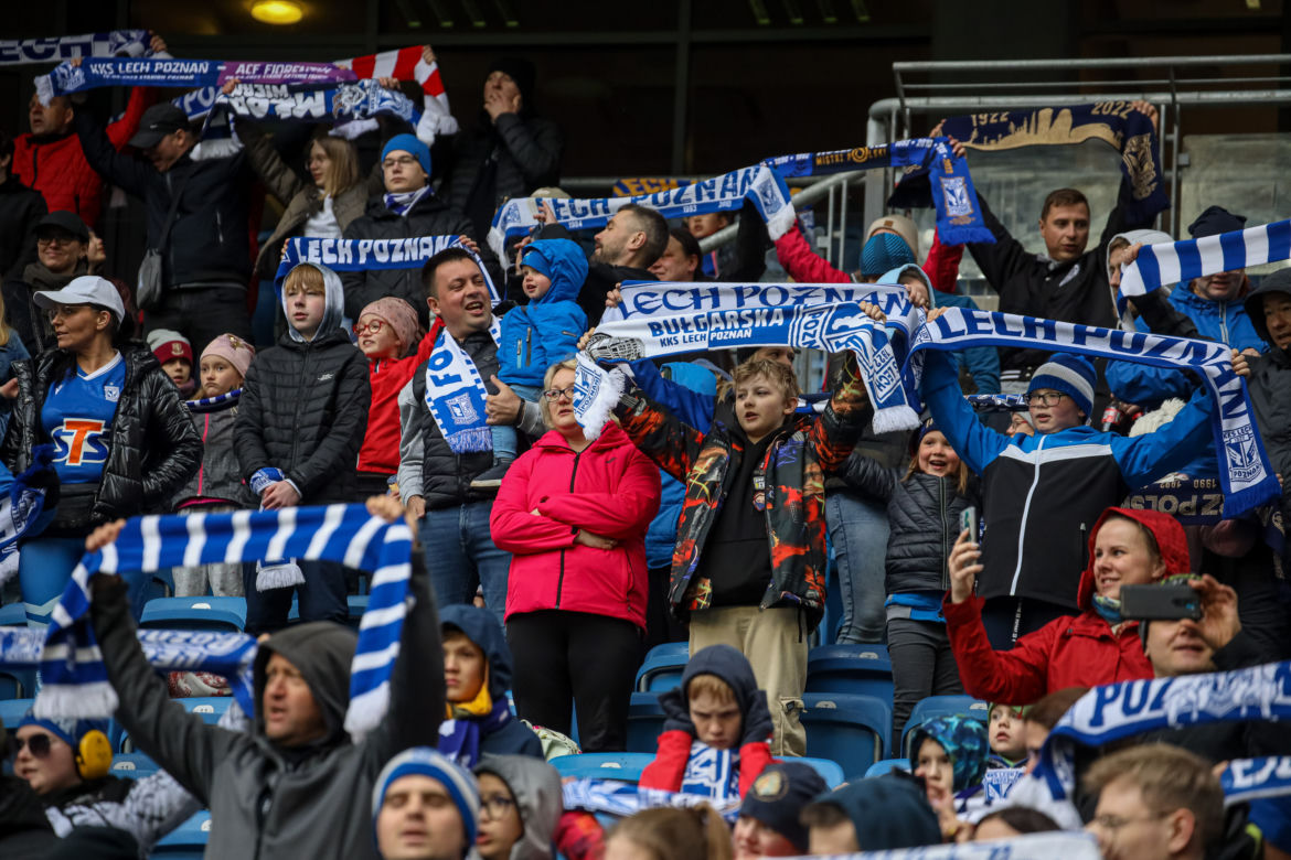 Lech Poznań - Cracovia. Tak bawili się kibice przy Bułgarskiej