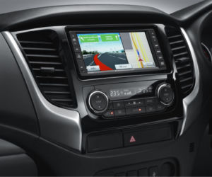 Mitsubishi Triton 2015