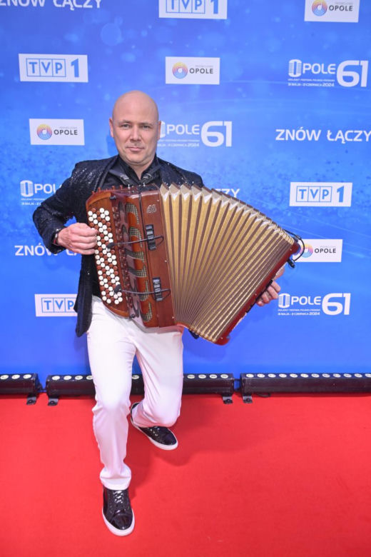 Zwycięzca "Mam Talent!" wystąpił na jednej scenie z Kayah. Wszystkie oczy były zwrócone niemal tylko na niego