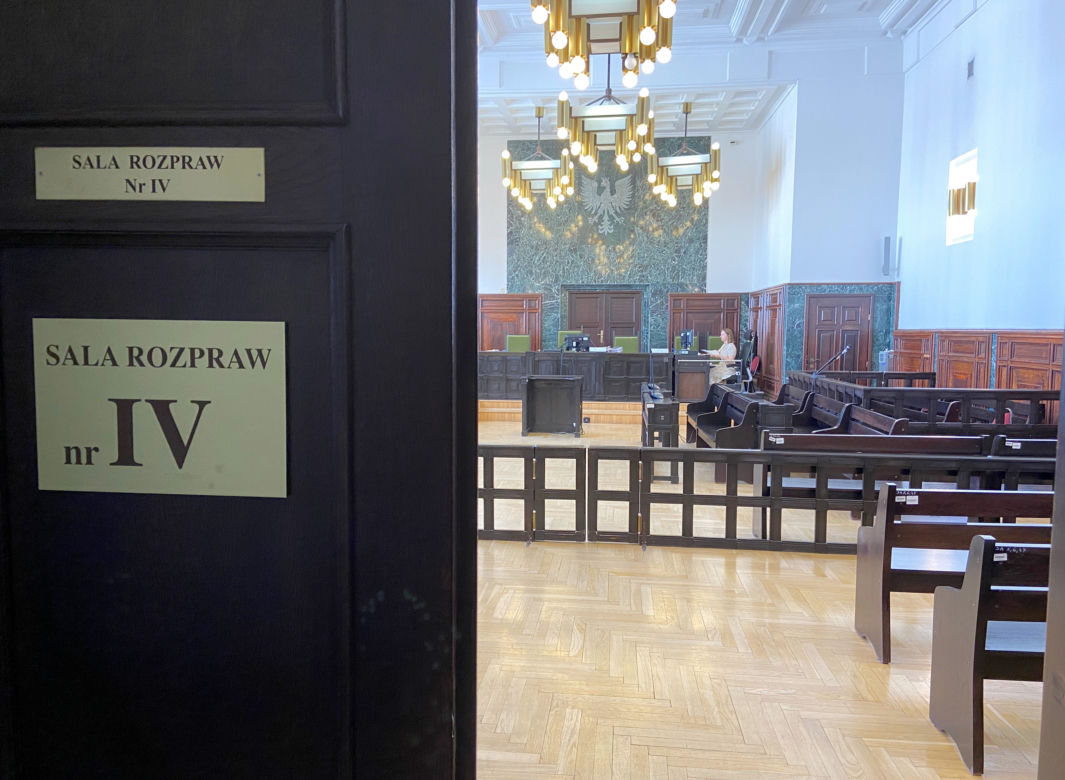 Sąd Apelacyjny w Białymstoku. Adrian R. (19 l.) dźgał taksówkarza śrubokrętem. Grozi mu 25 lat więzienia