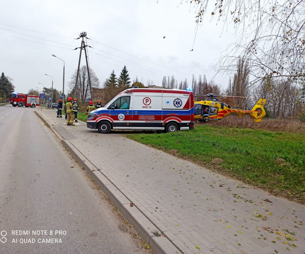 Płock. Dwie osoby zabrane śmigłowcem! To reanimowana kobieta i nieprzytomny mężczyzna