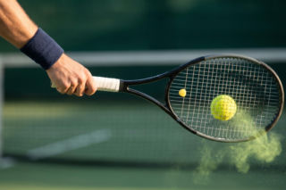Turniej ATP w Londynie. Zobacz, jak zakończył się mecz Kamila Majchrzaka z Jirim Lehecką