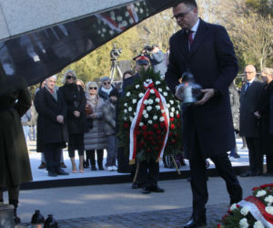 Obchody 16. rocznicy katastrofy smoleńskiej. Powązki