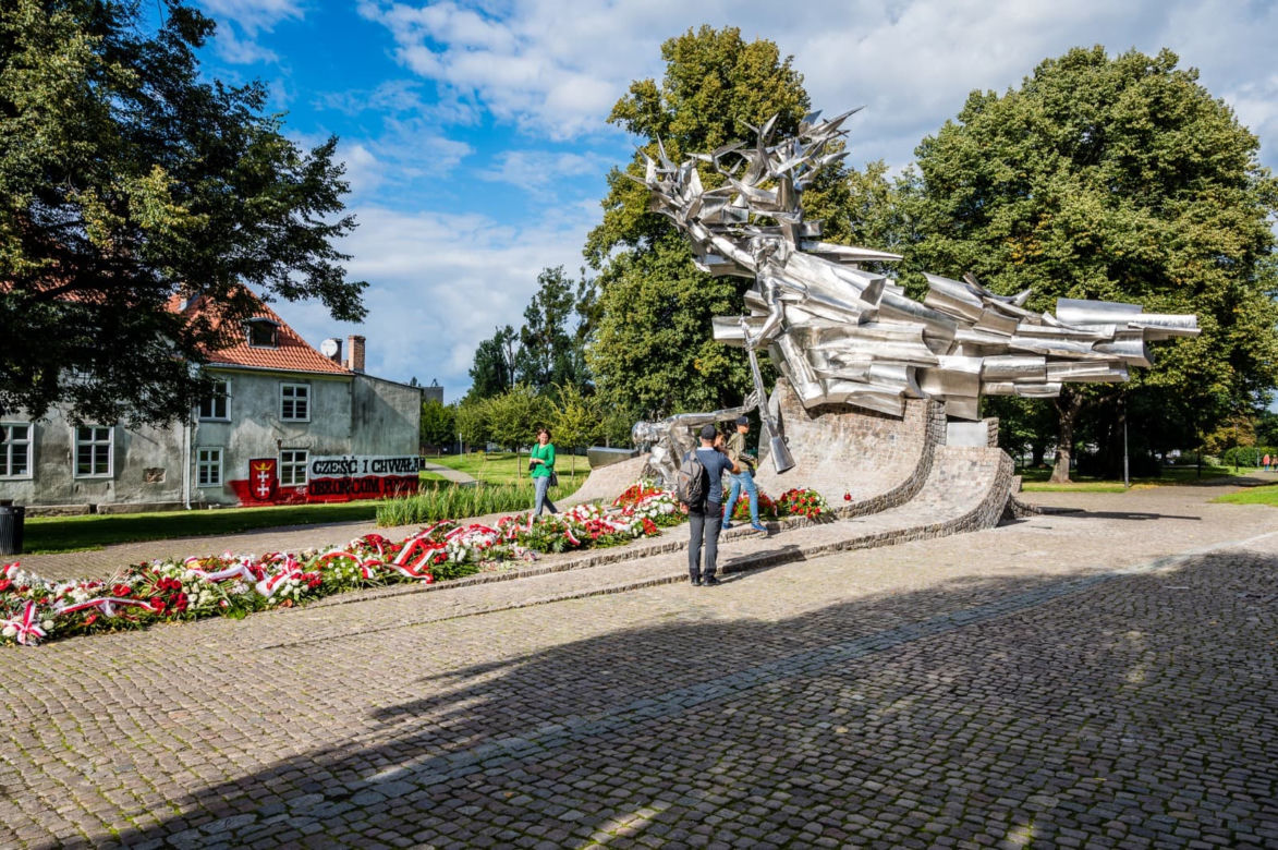Gdańsk: WANDALIZM czy PATRIOTYZM? [ZDJĘCIA]