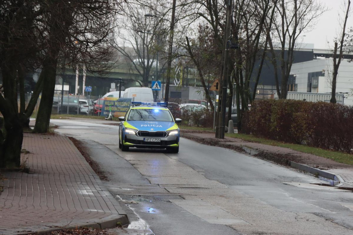 Warszawa: Antyterroryści w akcji! Służby zaskoczyły mieszkańców na Ochocie