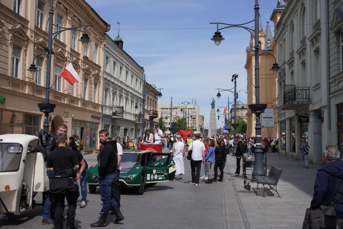 Pochód Juwenaliowy Łódzkich Uczelni. Studenci przejęli Łódź! [ZDJĘCIA]