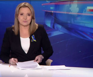 Danuta Holecka została blondynką