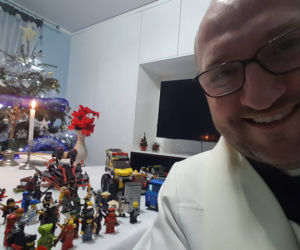 Zobacz co sprawdza ten ksiądz z Wielkopolski na kolędzie