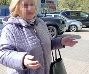 Haniebne malodwidło latami szpeciło bramę. Interwencja dziennikarza Super Expressu