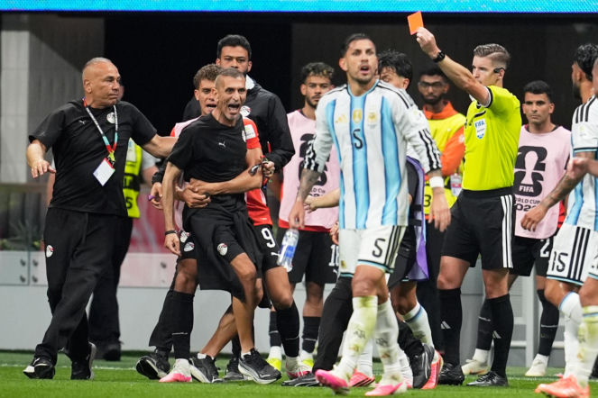 Sędzia skrzywdził Egipt i uratował Argentynę?! Ogromne kontrowersje!
