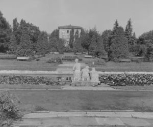 Praczki w białostockim parku, 1973 rok