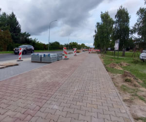miejsca postojowe na ul. Sikorskiego w Zamościu
