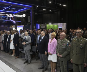 Ambasador USA Tom Rose na Warszawskich Targach Obronnych