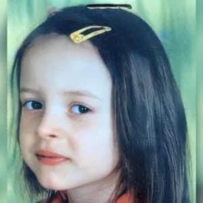 7-letnia Karina Surmacz zniknęła. Była świadkiem brutalnej egzekucji własnej matki. Nazwali ją dzieckiem mafii