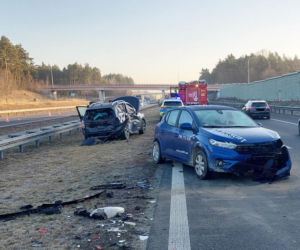 Dwa poranne zdarzenia drogowe w jednym miejscu o tym samym czasie - Jedna osoba została do szpitala