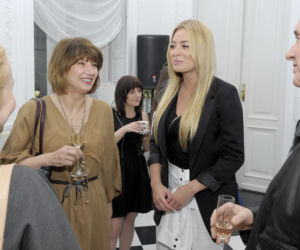 Marcelina Zawadzka w spódnicy zrobionej z koszuli!