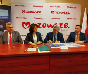 Podpisanie umowy na dotację unijną dla SPZOZ w Węgrowie na remont przychodni w Łochowie