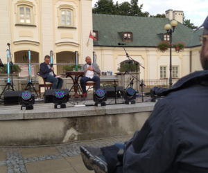 Spotkanie autorskie Artura Ziontka i koncert siedleckich artystów przy fontannie 18.08.2021