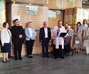 Fabryka drewnianych domów modułowych w Jagodnem już po oficjalnym otwarciu! Firma inwestuje w rozwiązania ekologiczne