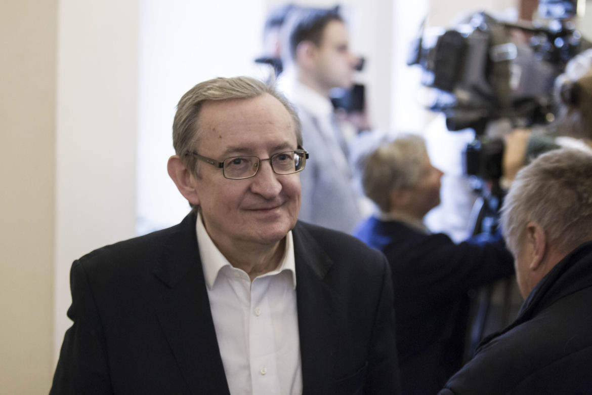 Józef Pinior oskarżony o branie łapówek