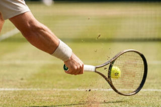 Turniej ATP w 's-Hertogenbosch. Jak Majchrzak sięgnął po historyczny tytuł