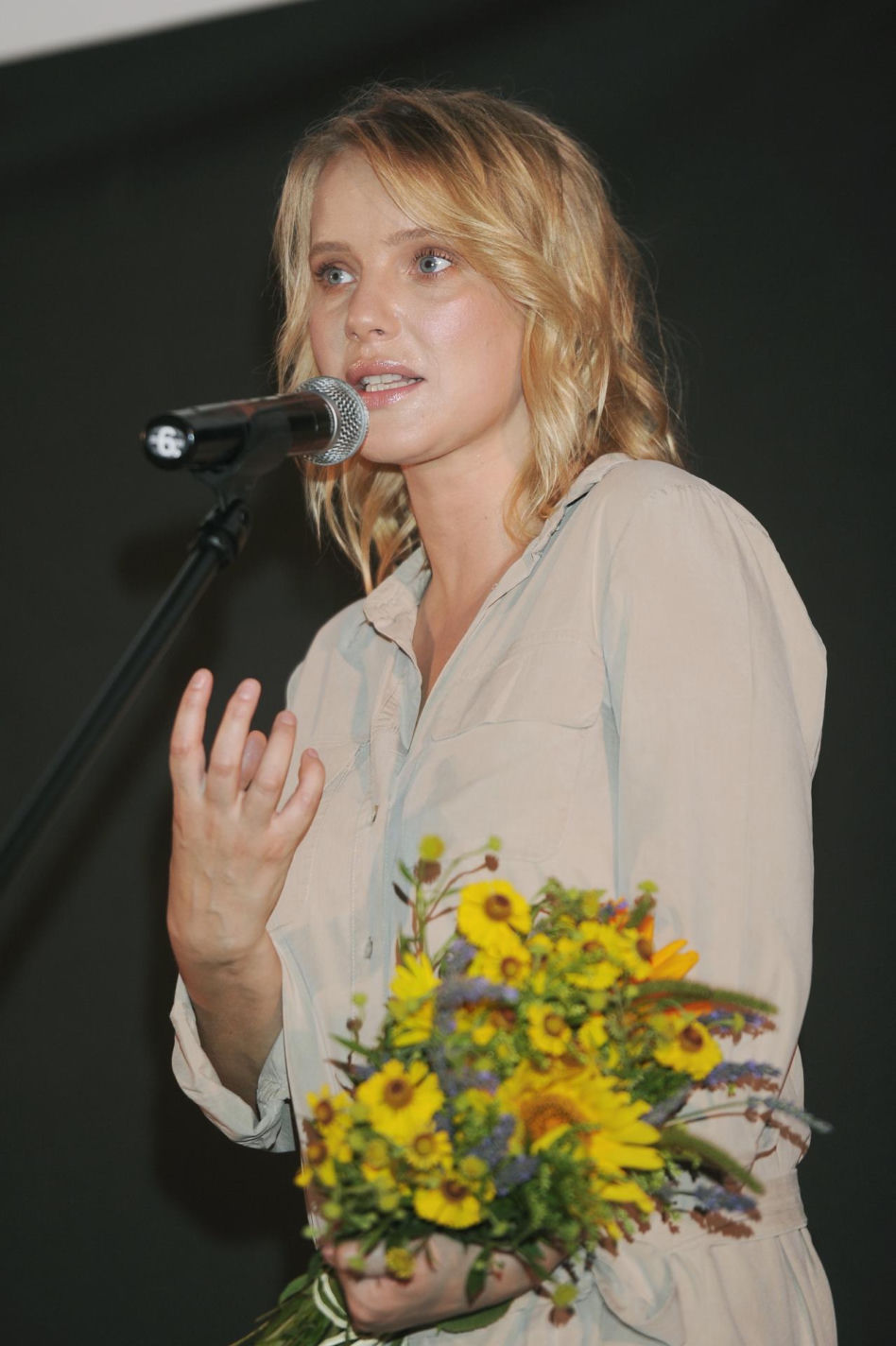 Joanna Kulig kiedyś i dziś. Tak aktorka zmieniała się od czasów "Szansy na sukces" i "Idola"